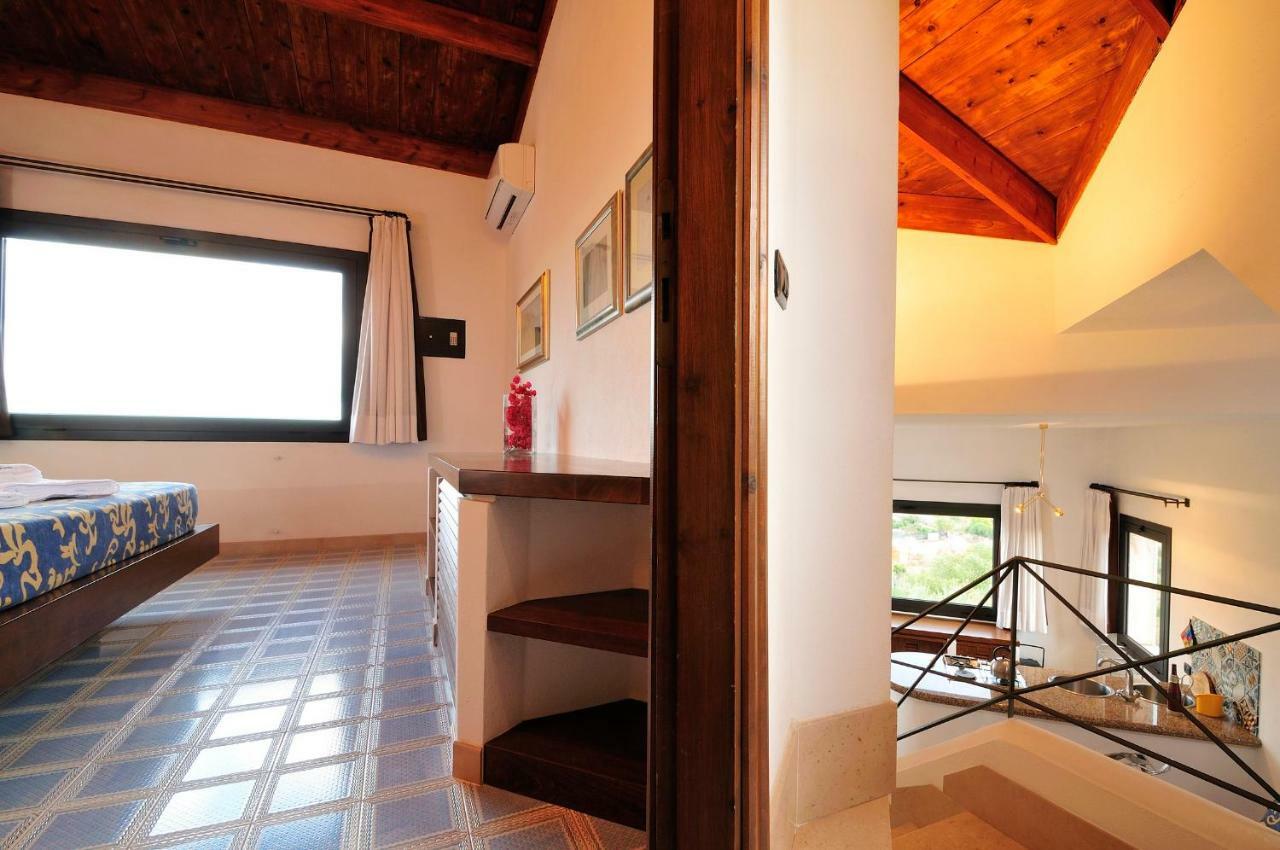 Residence L'Ea Di Lavru - Appartamenti Mono-Bilo-Trilocali Loiri Porto San Paolo Exterior foto
